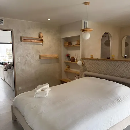 Family House * Bessan